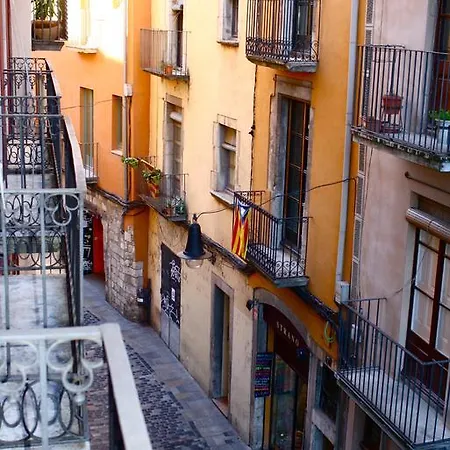 La Lleona * Girona