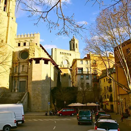 La Lleona Apartment Girona